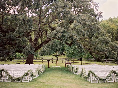 Mayowood stone barn - Photos of Mayowood Stone Barn Wedding and events. See examples of fabulous setups, use of the space. 